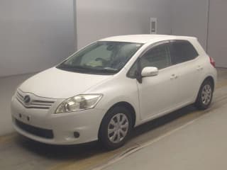 2010 TOYOTA Auris