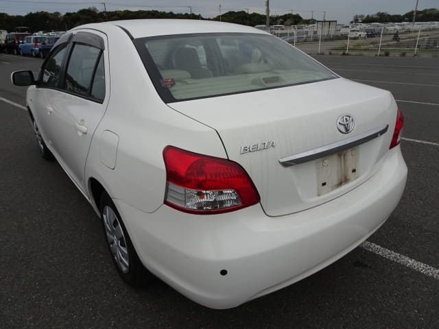 2006 TOYOTA Belta