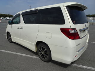2011 TOYOTA Alphard