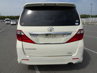 2011 TOYOTA Alphard