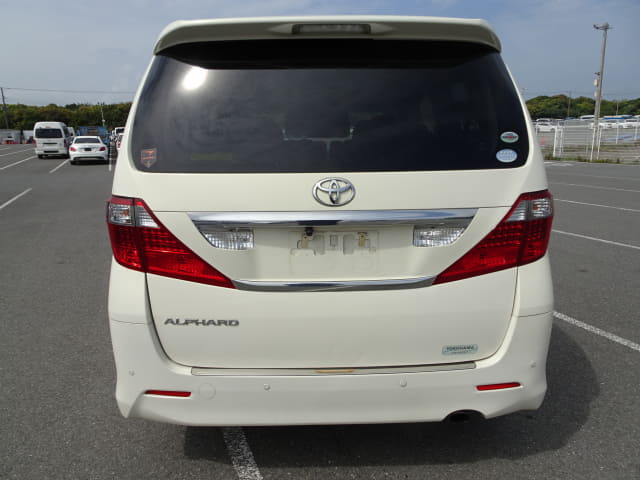 2011 TOYOTA Alphard