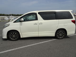 2011 TOYOTA Alphard