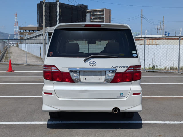 2005 TOYOTA Alphard
