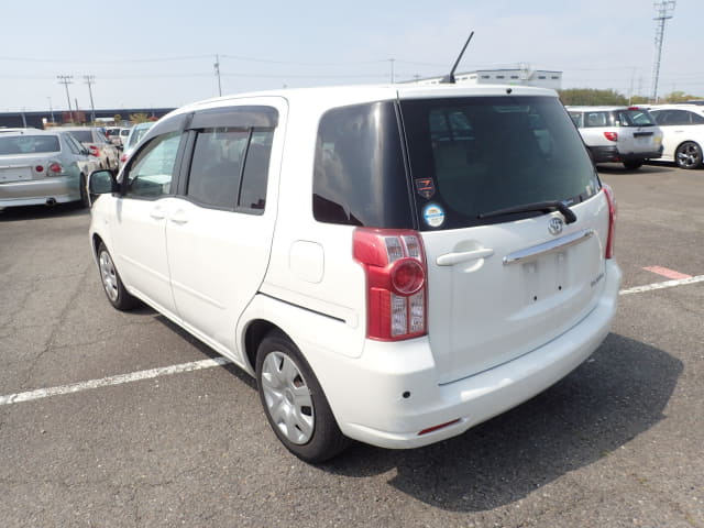 2009 TOYOTA Raum