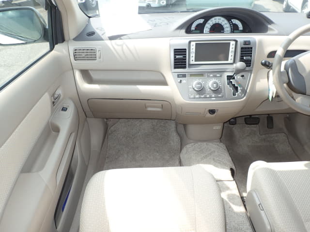 TOYOTA Raum thumbnail 31