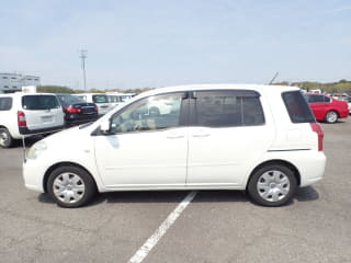 2009 TOYOTA Raum