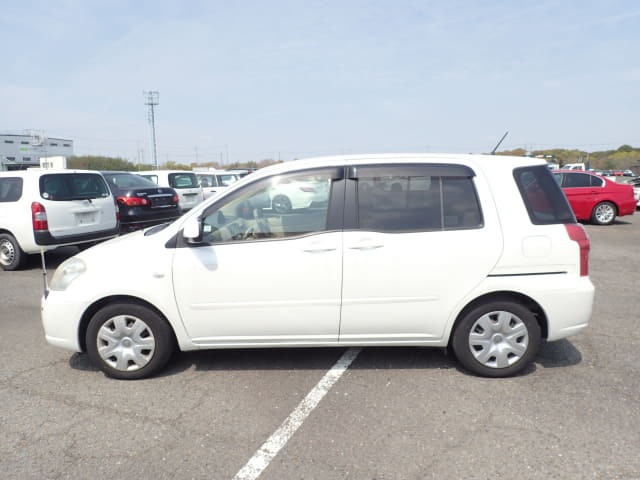 2009 TOYOTA Raum