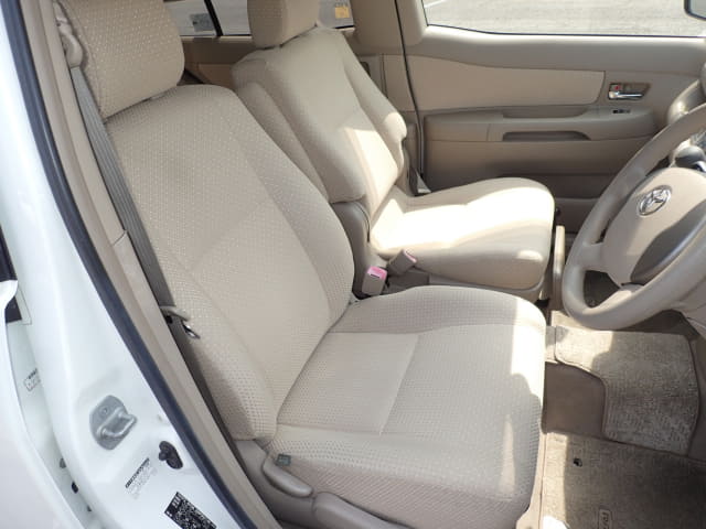 TOYOTA Raum thumbnail 25