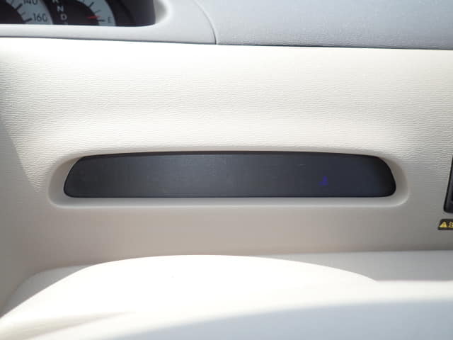 TOYOTA Raum thumbnail 32