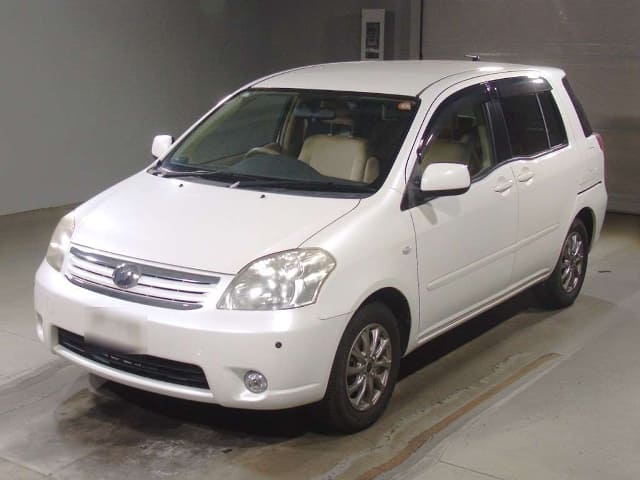 2011 TOYOTA Raum