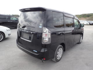 2010 TOYOTA Voxy