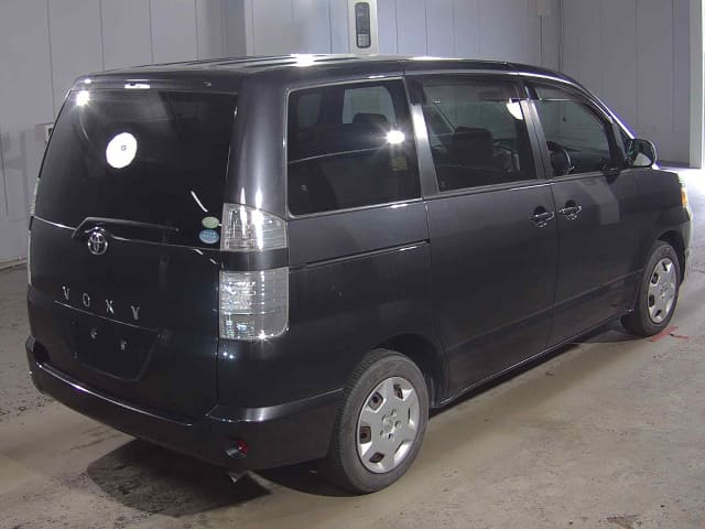 2006 TOYOTA Voxy