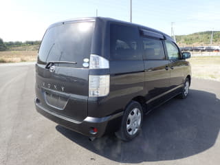 2006 TOYOTA Voxy