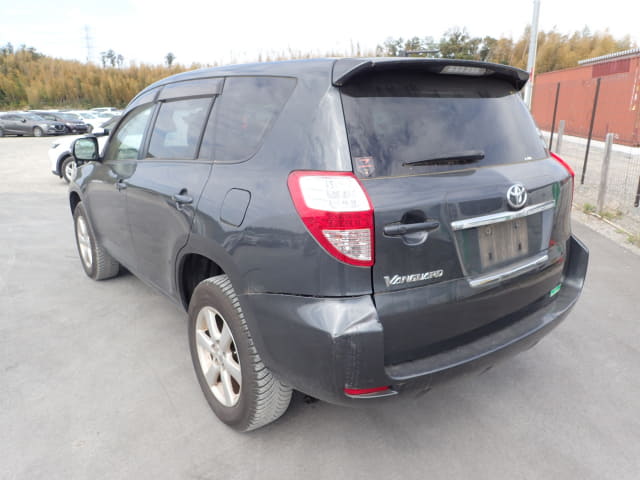 TOYOTA Vanguard thumbnail 3