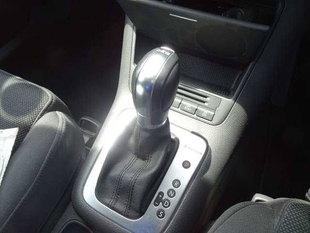 VOLKSWAGEN Tiguan thumbnail 42