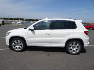 2011 VOLKSWAGEN Tiguan