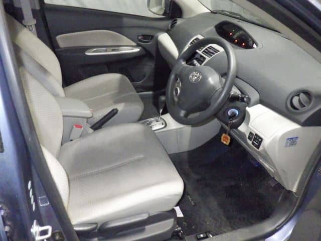 2008 TOYOTA Belta