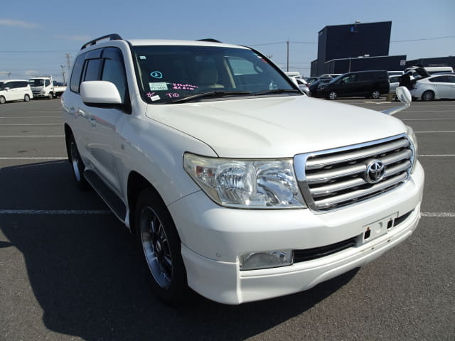 TOYOTA Land Cruiser thumbnail 7