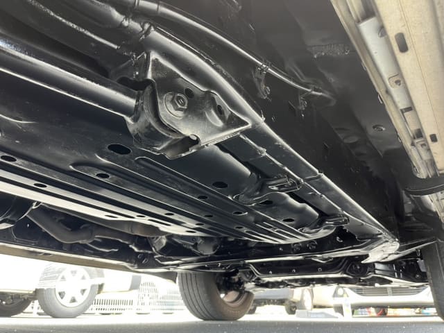 TOYOTA Land Cruiser thumbnail 22