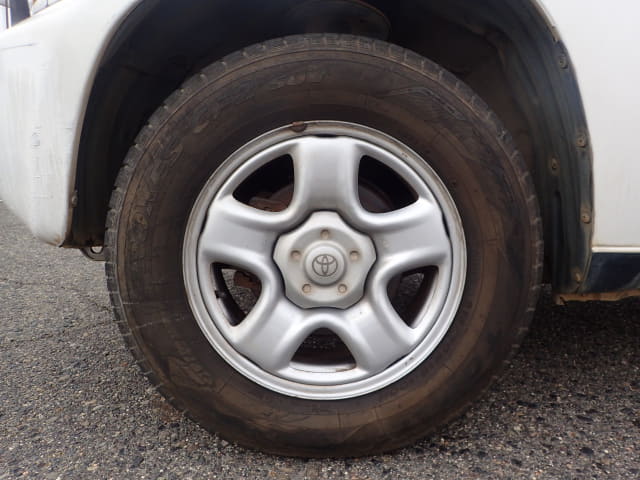 TOYOTA RAV4 thumbnail 9