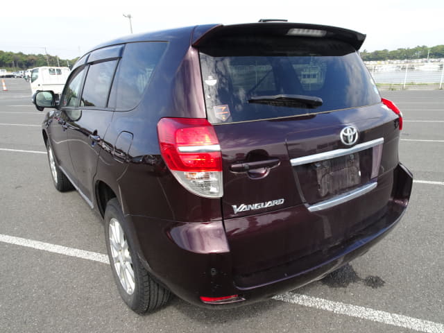 TOYOTA Vanguard thumbnail 3