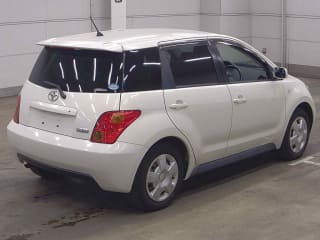 2004 TOYOTA IST