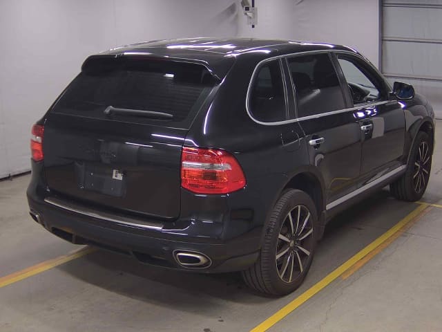 Porsche Cayenne thumbnail 50