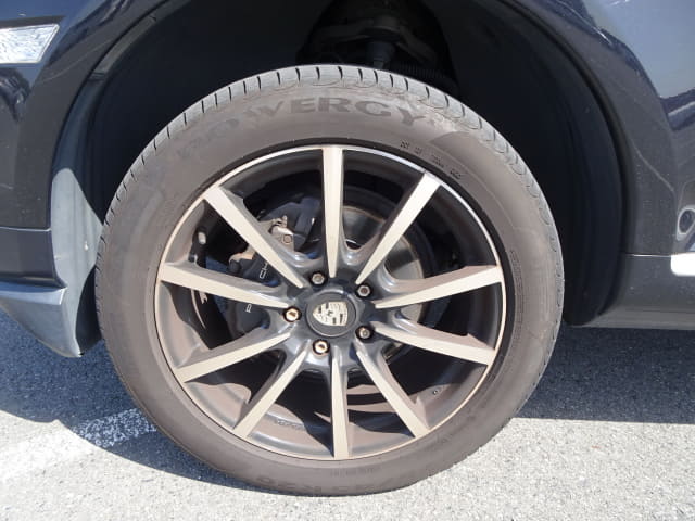Porsche Cayenne thumbnail 9