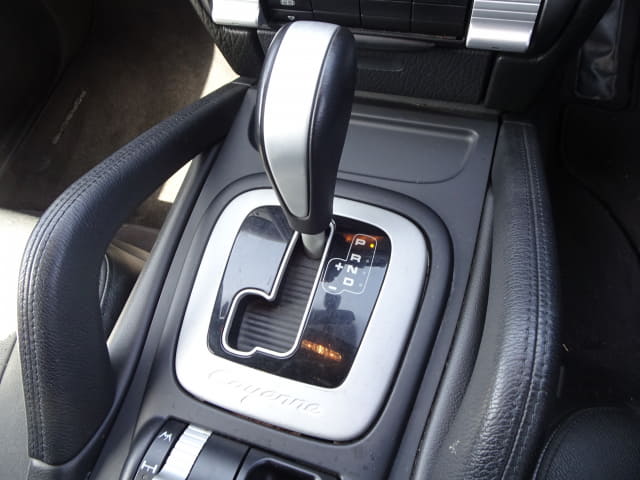Porsche Cayenne thumbnail 40