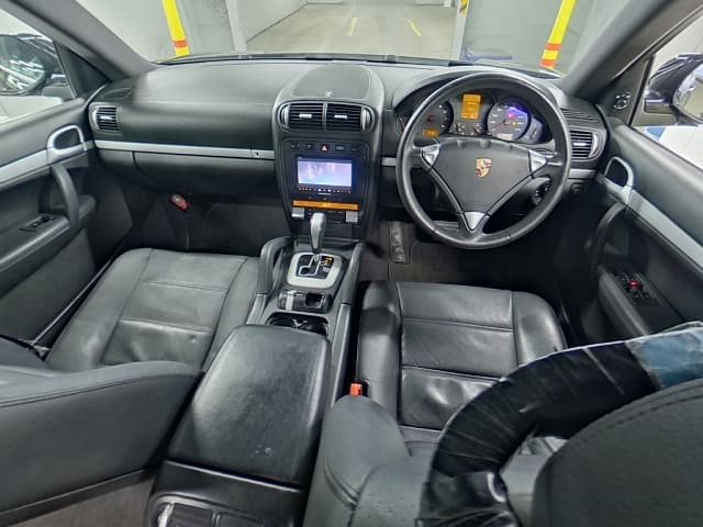 Porsche Cayenne thumbnail 51