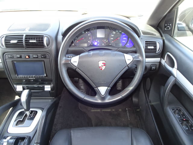 Porsche Cayenne thumbnail 29