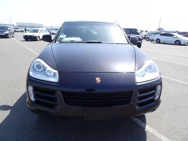 Porsche Cayenne thumbnail 8