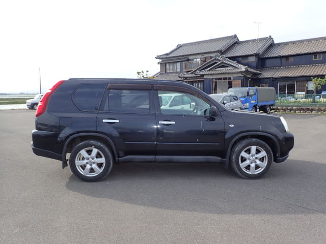 NISSAN X-Trail thumbnail 6