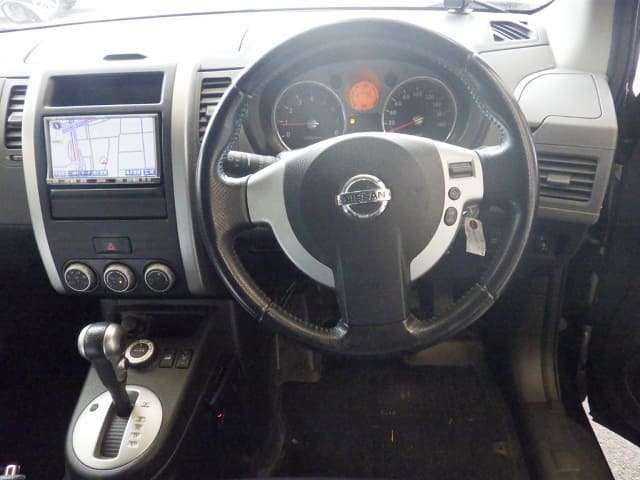 NISSAN X-Trail thumbnail 50