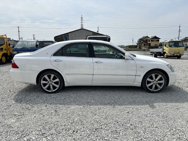 TOYOTA Crown thumbnail 6