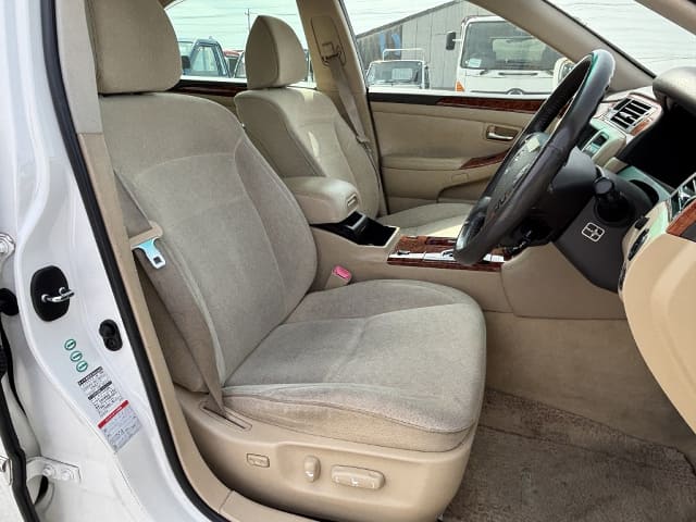 TOYOTA Crown thumbnail 25