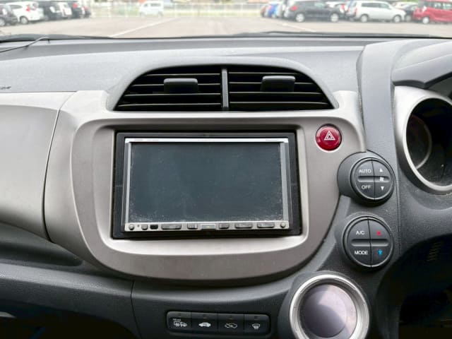 HONDA Fit thumbnail 37