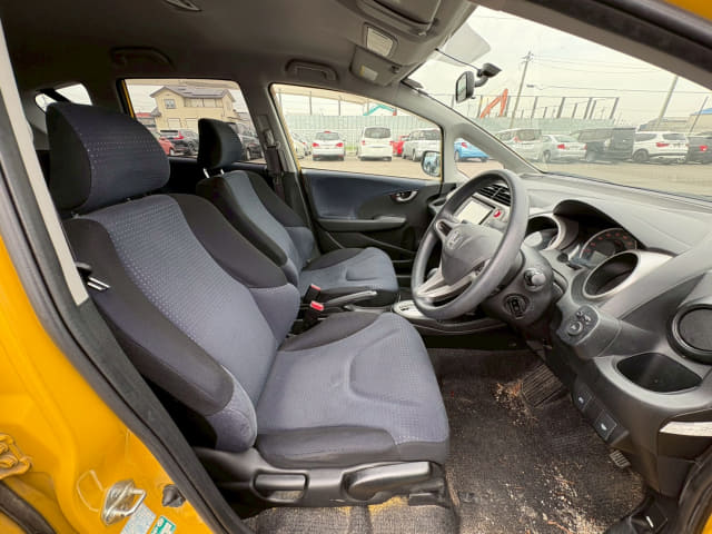 HONDA Fit thumbnail 25