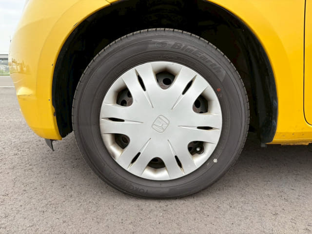 HONDA Fit thumbnail 9