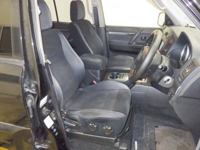 2007 MITSUBISHI Pajero