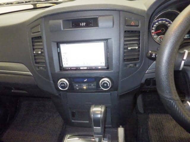 2007 MITSUBISHI Pajero