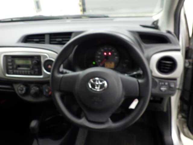 TOYOTA Vitz thumbnail 46