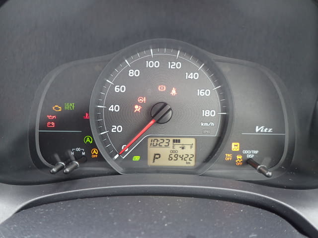 TOYOTA Vitz thumbnail 43