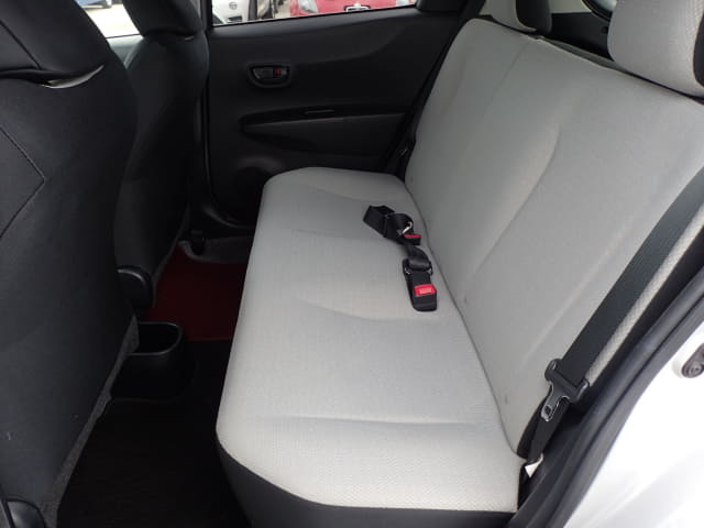 TOYOTA Vitz thumbnail 27