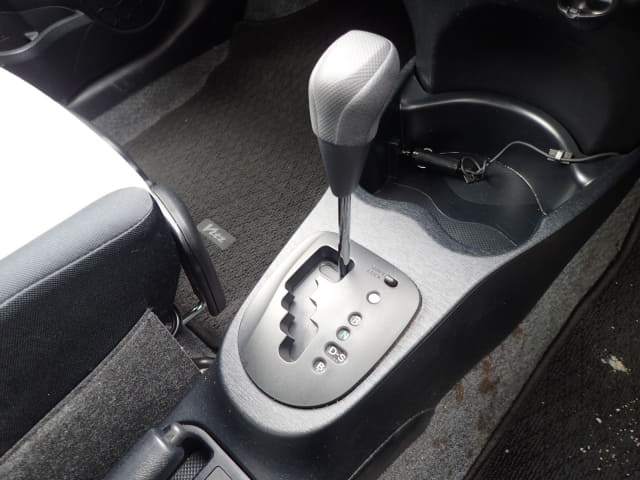 TOYOTA Vitz thumbnail 36