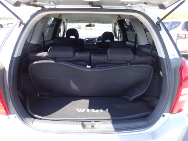 TOYOTA Wish thumbnail 29