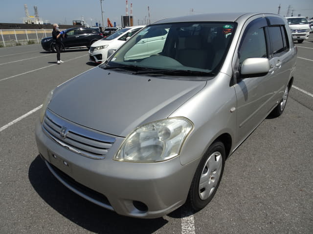 2005 TOYOTA Raum