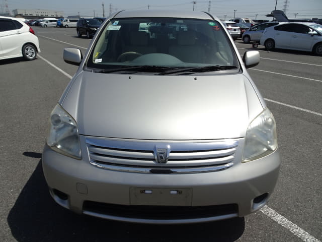 TOYOTA Raum thumbnail 8