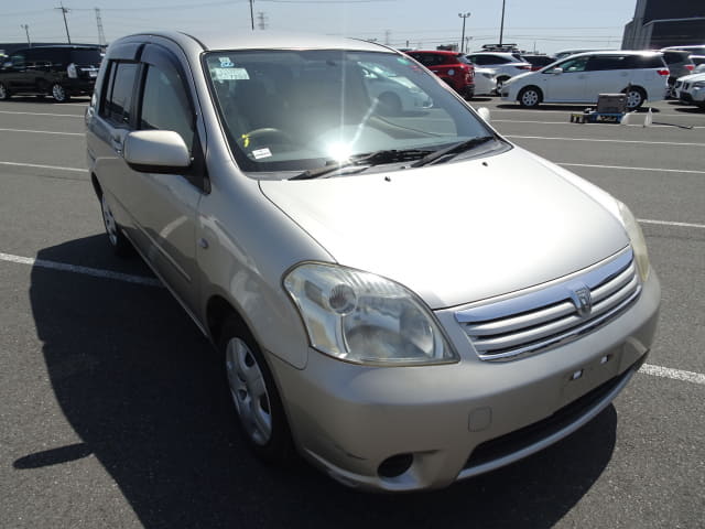 TOYOTA Raum thumbnail 7