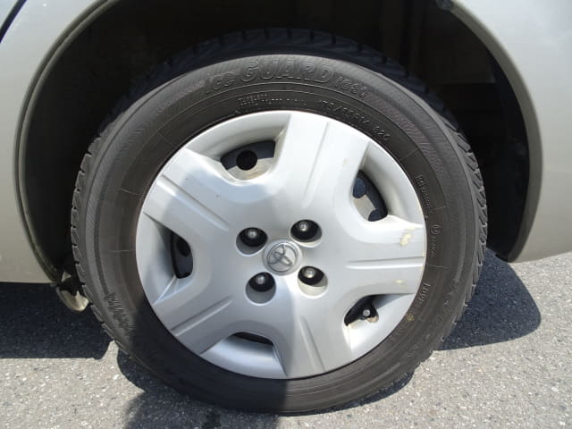 TOYOTA Raum thumbnail 10